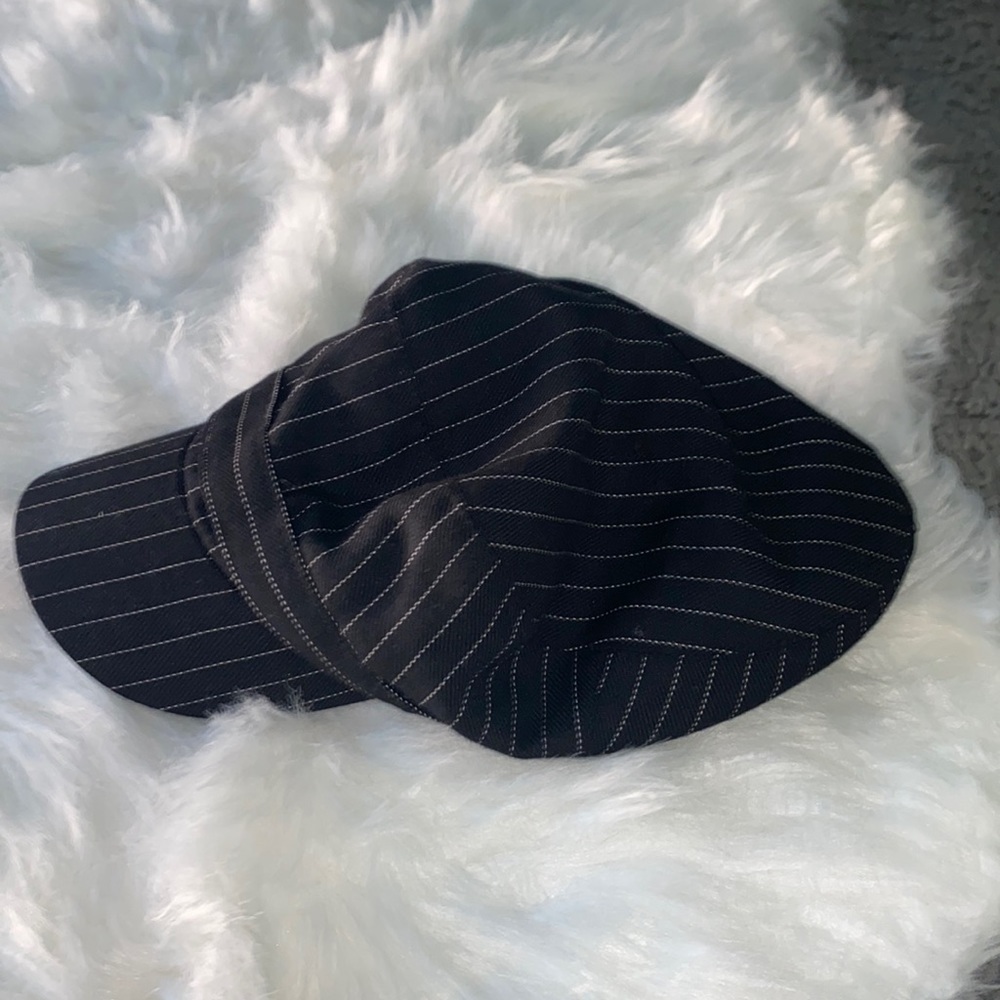 Women’s pinstriped hat